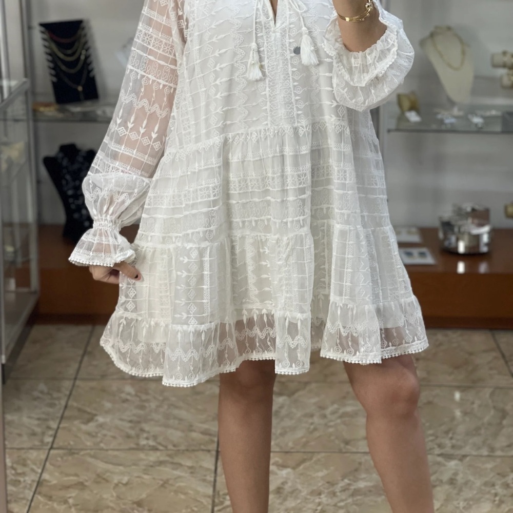 Zara Elegant White Lace Long Sleeve Dress